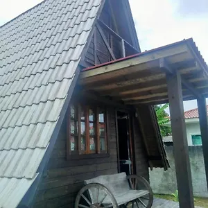 Aroeira 8 Min Da Guarda Do Embau Chalé